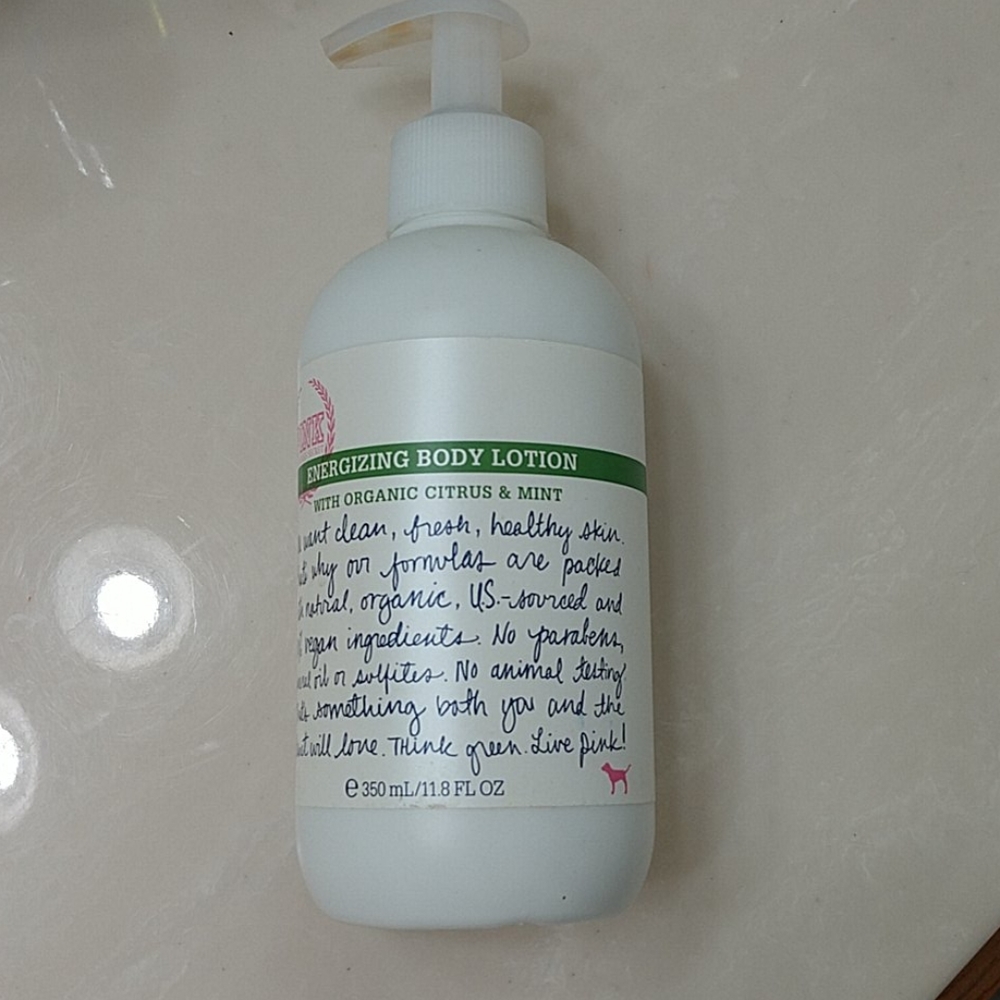Victoria's secret Pink energizing body lotion